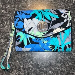 blue vera bradley wallet